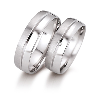 Set de Verighete Aur Alb 14kt cu un Diamant Rotund si Finisaj Periat si Lucios, Profil Rotunjit-img1